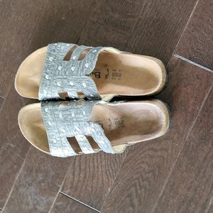 NWOT Birkenstock sandals size 8